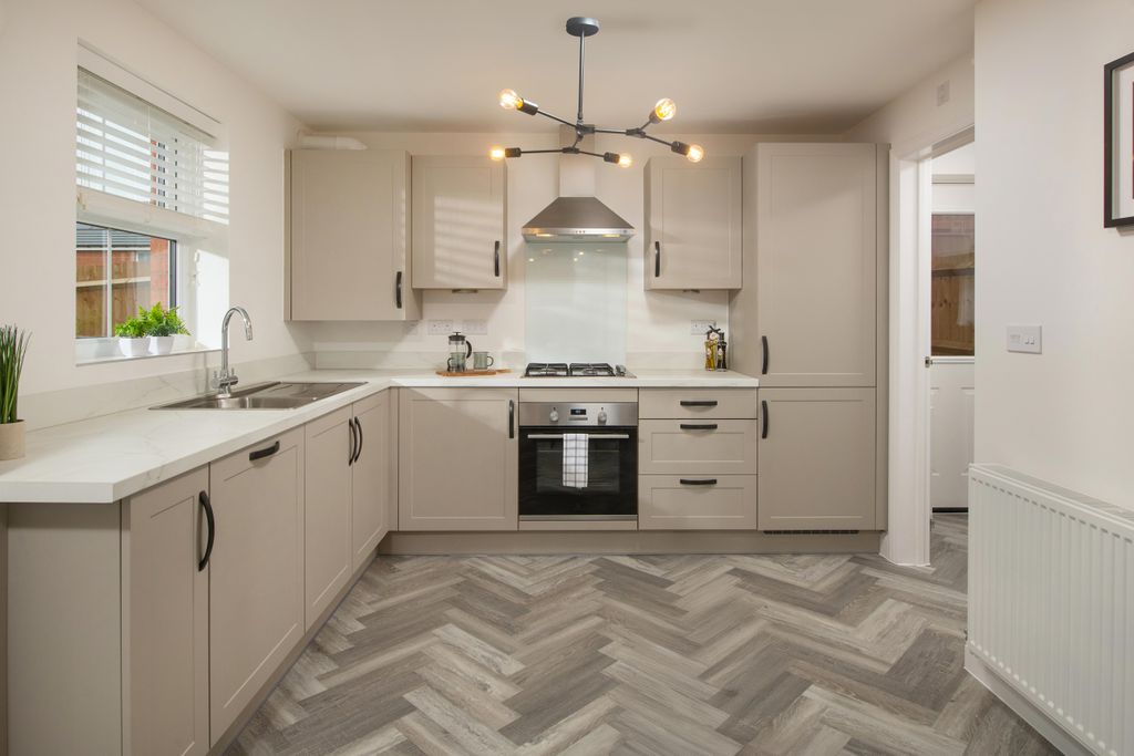 Property photo 2 of 9 Hadley Kitchen