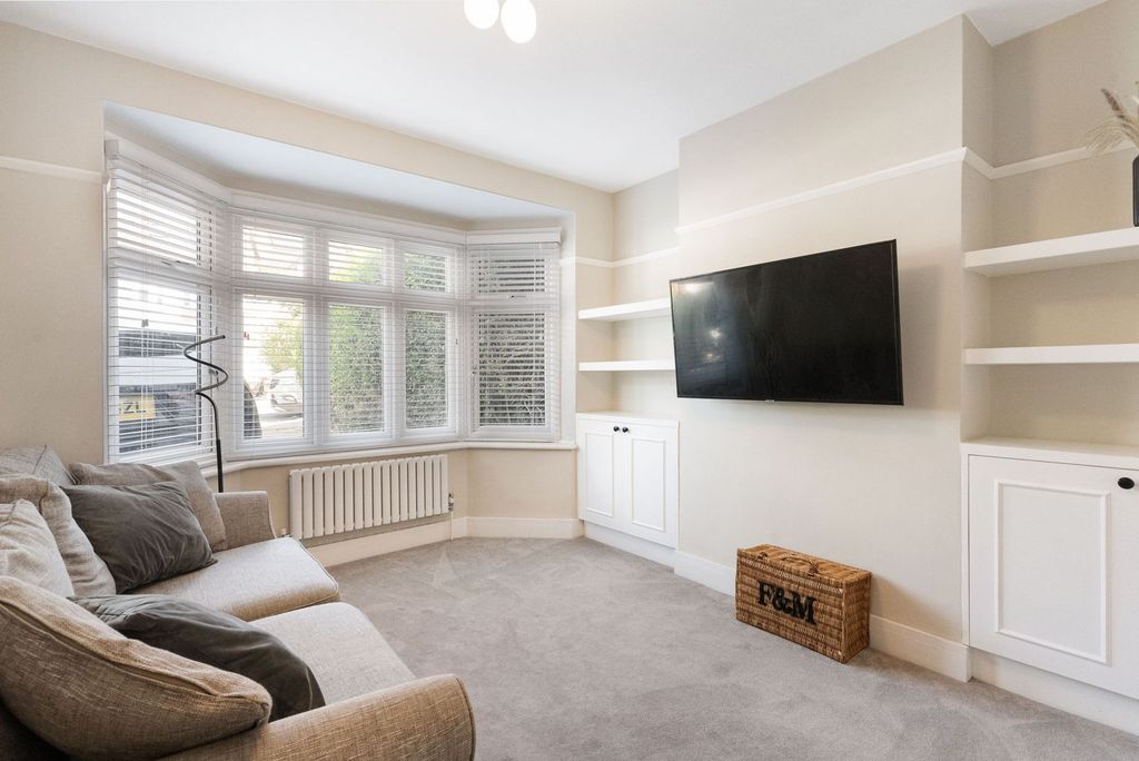 Property photo 3 of 13