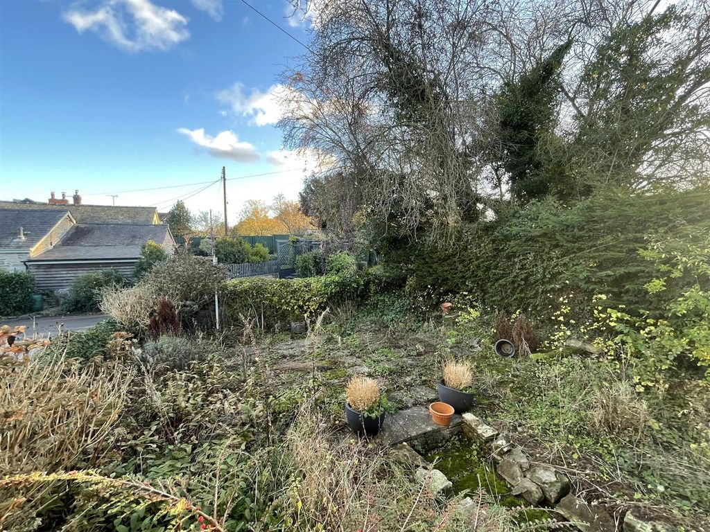 Property photo 3 of 10 Img_0044.Jpeg