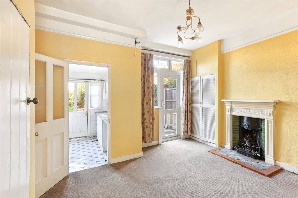 Property photo 2 of 13 Dining Room