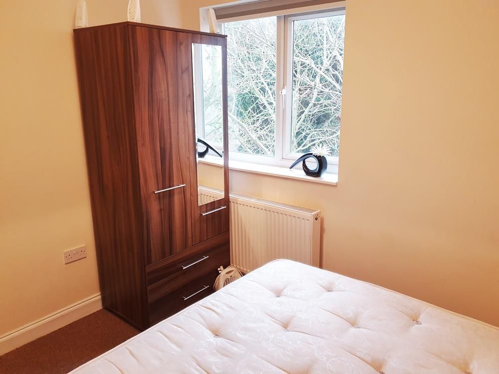 Property photo 1 of 3