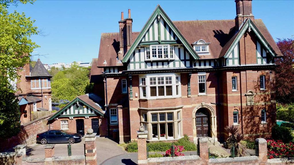 Additional image 26 of 4 bed flat for saleCavendish Road East, The Park, Nottingham NG7
