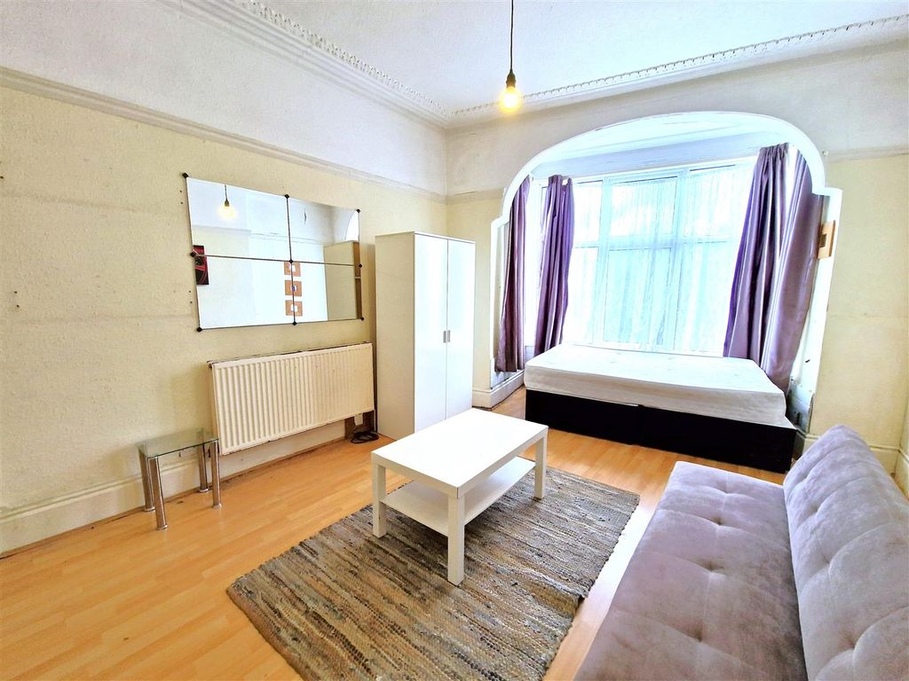 Property photo 2 of 6 20250324_122240.Jpg