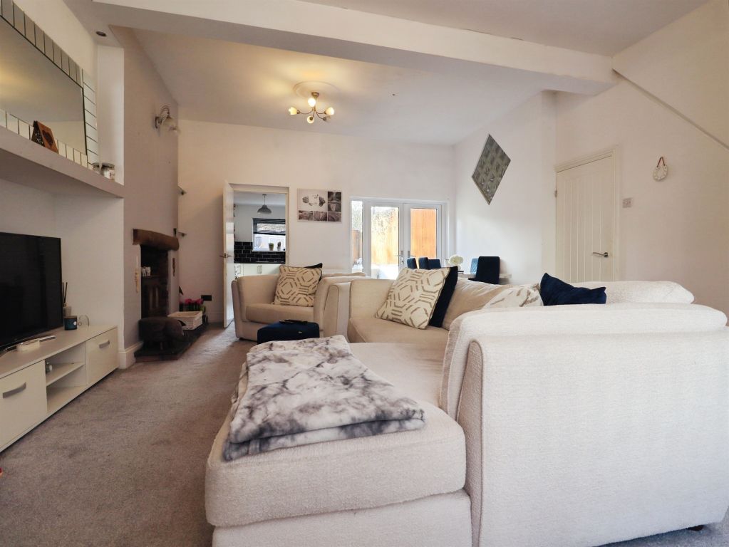 Property photo 3 of 18