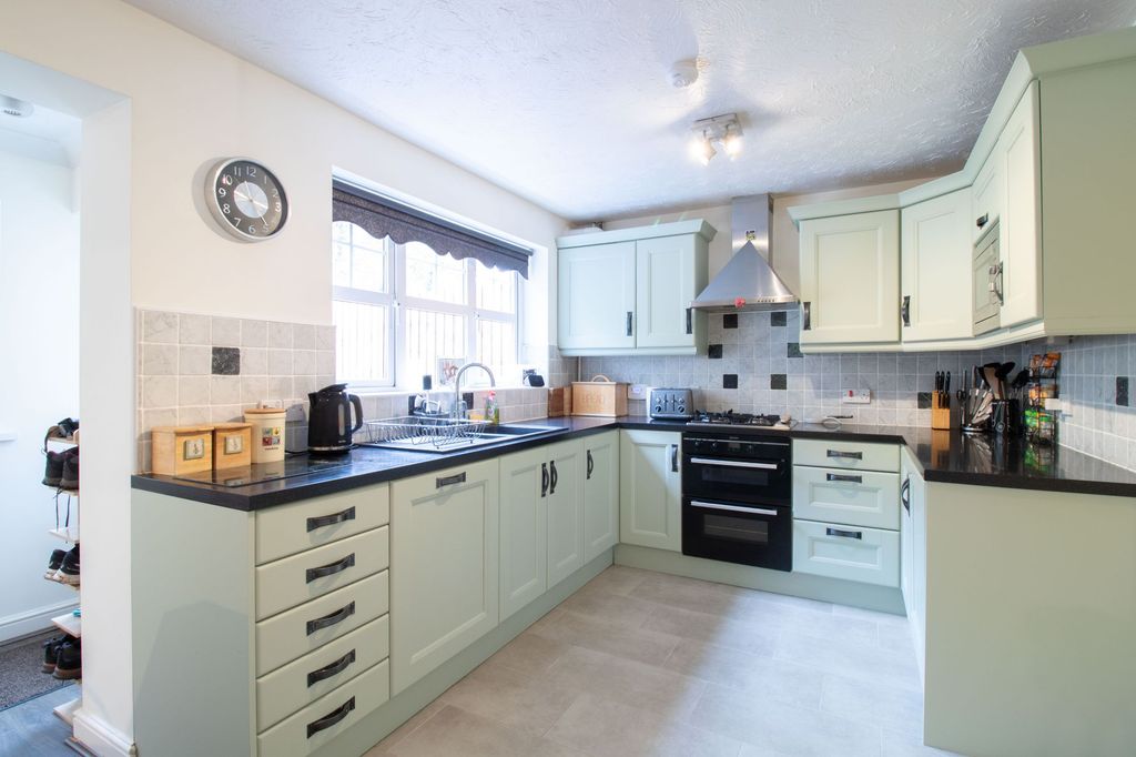 Additional image 5 of 4 bed detached house for saleCoed Gelli Parc, Cwmgelli NP12