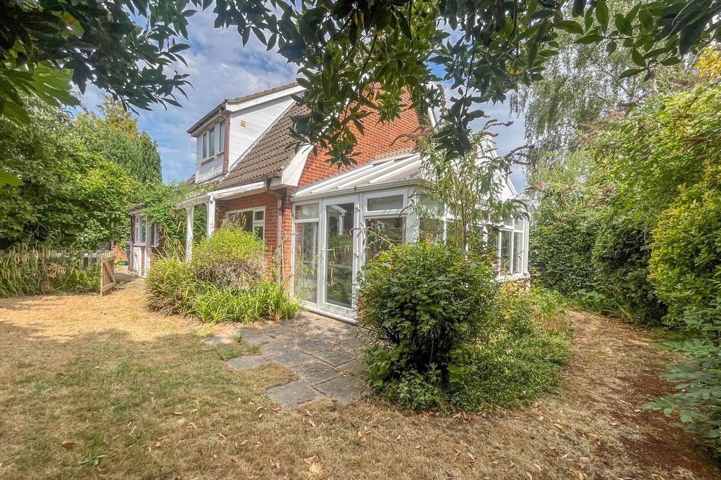 Property photo 2 of 21
