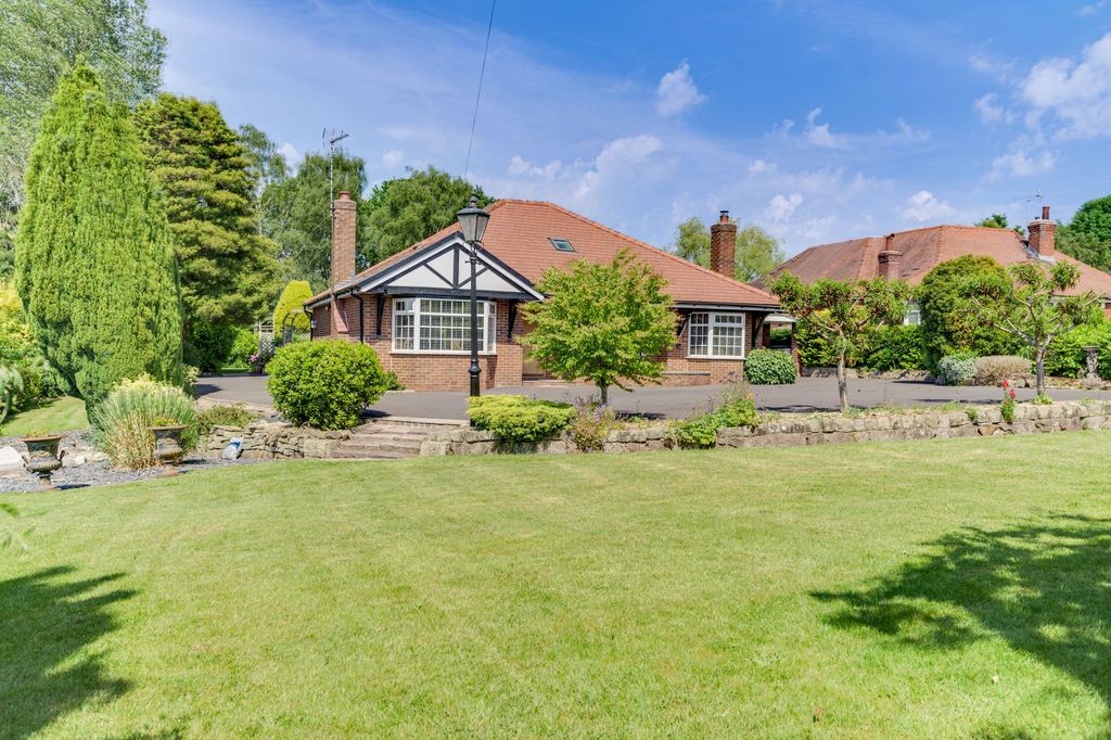 Property photo 2 of 37