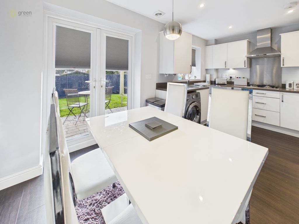 Property photo 3 of 43