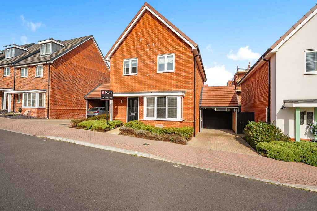 Property photo 1 of 19 External