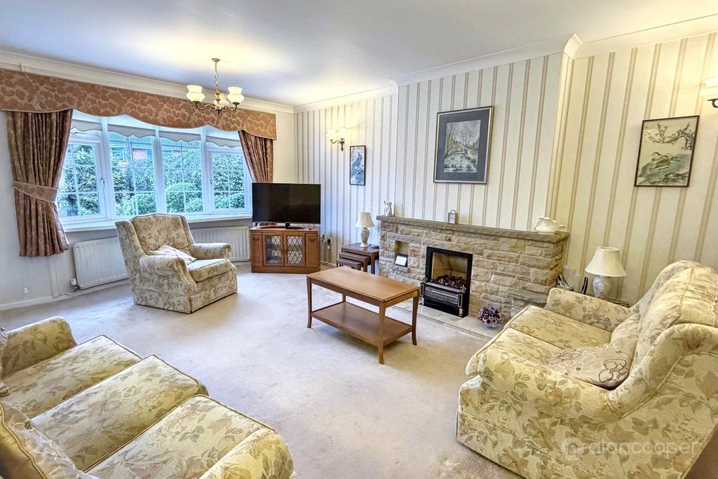 Property photo 3 of 17 4864515