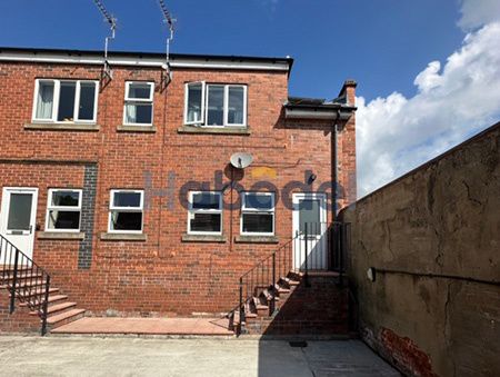 Property photo 1 of 2