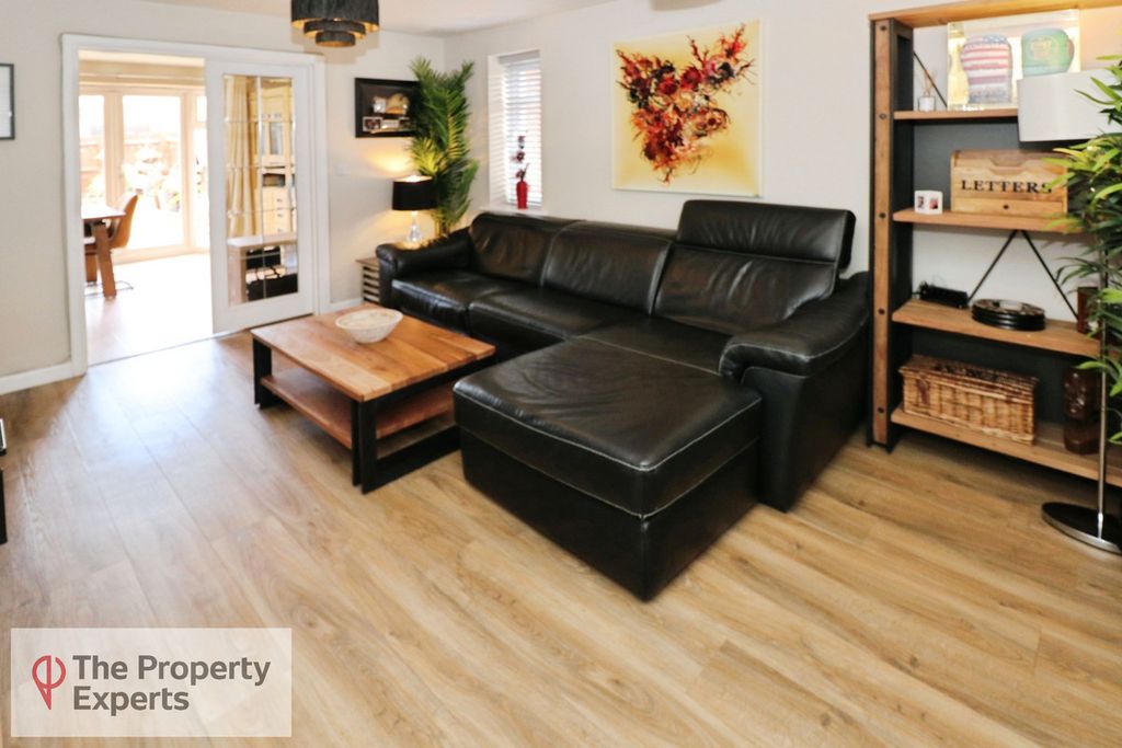 Property photo 3 of 28