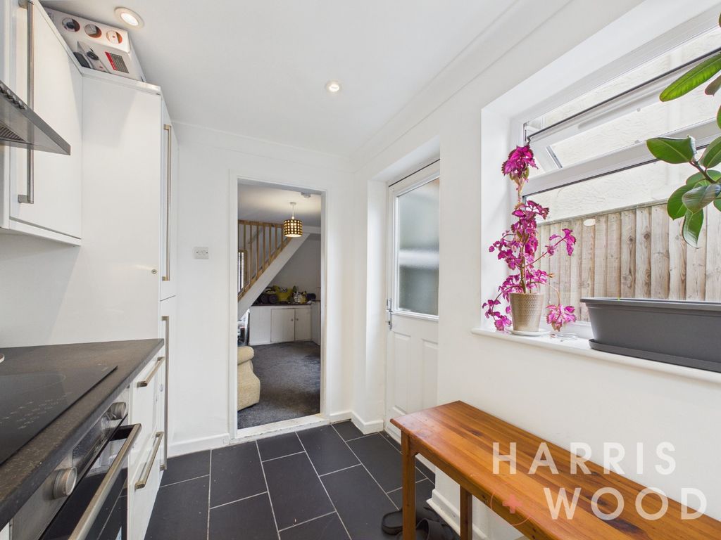 Property photo 3 of 18 4893939