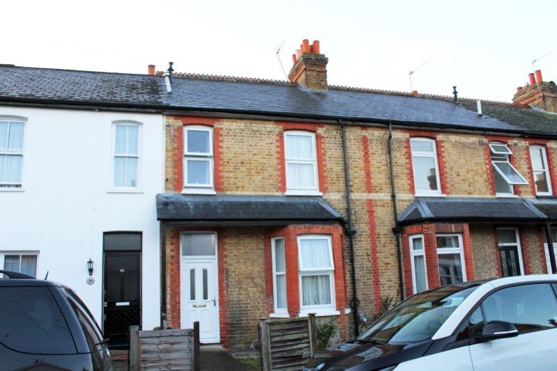 Property photo 1 of 1 18 Milton Rd Front