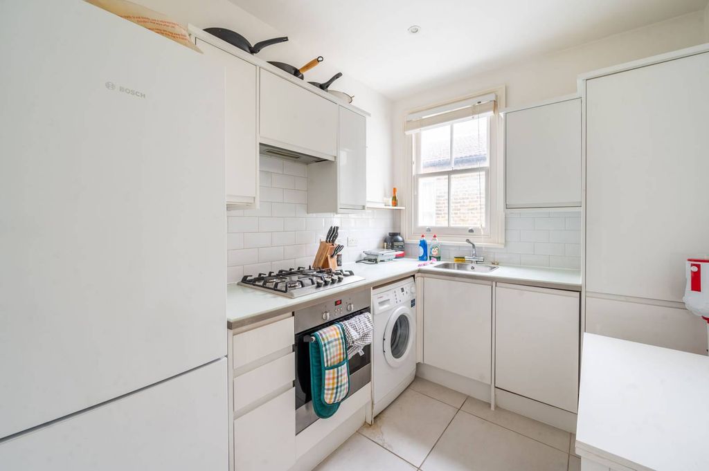 Property photo 1 of 5