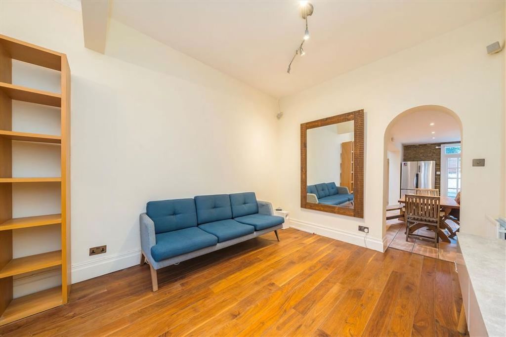 Property photo 3 of 11