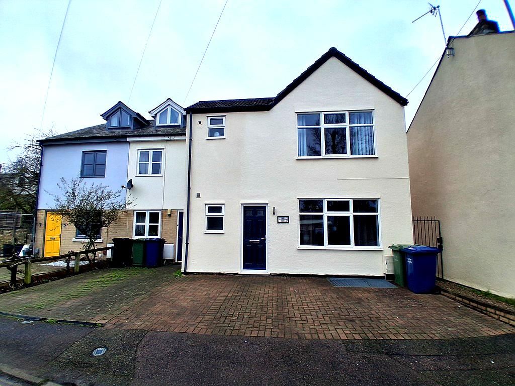 Property photo 1 of 12 Front