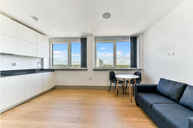Property photo 1 of 5