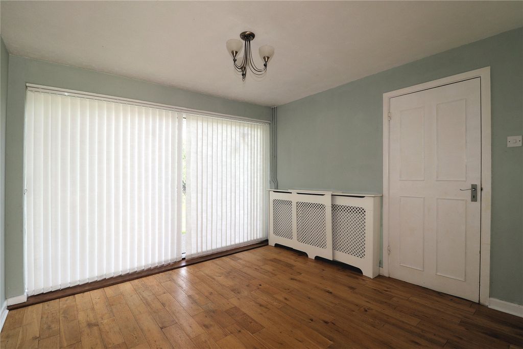 Property photo 3 of 12 Picture No. 02