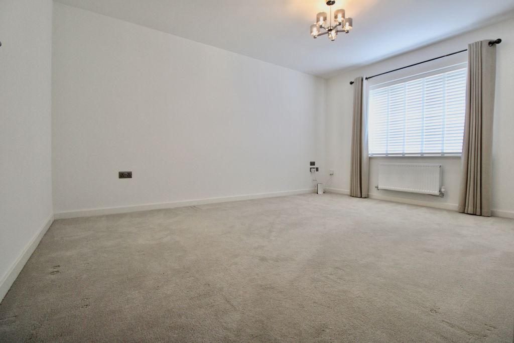 Property photo 2 of 17 Living Room