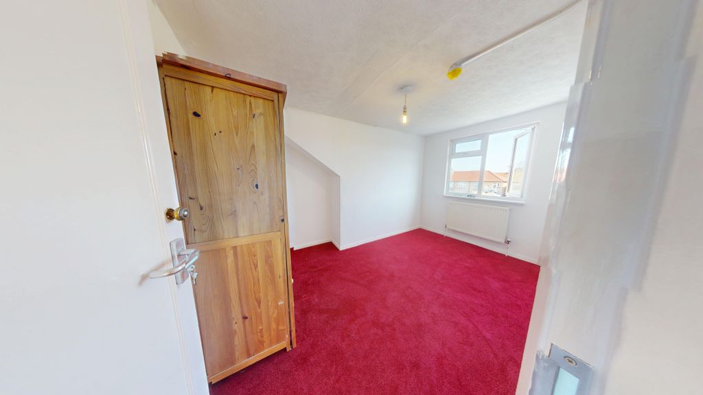 Property photo 2 of 21 204-Manor-Way-05272026_204804