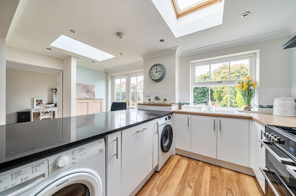 Property photo 3 of 20 1425370-3-69B454F...