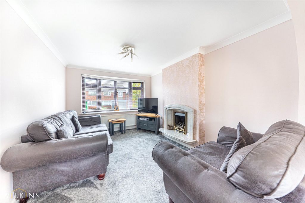 Property photo 2 of 31 Picture No. 18