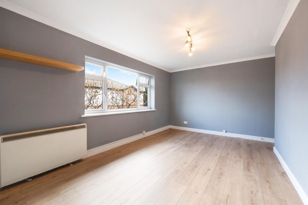 Property photo 3 of 9 The Stanfords, 18 -10.Jpg