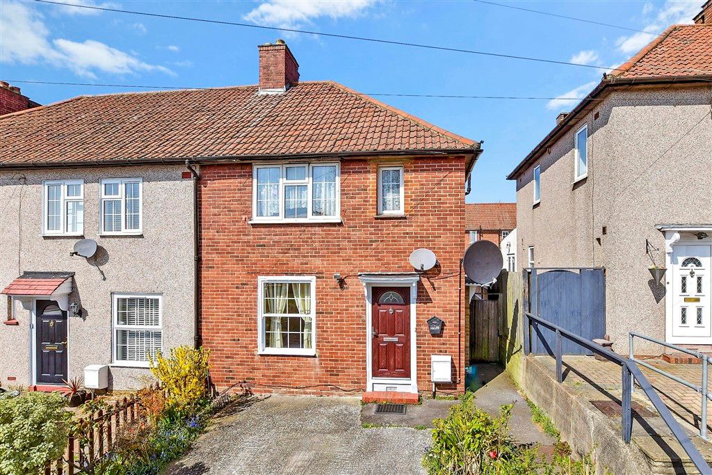 Property photo 1 of 8 Front