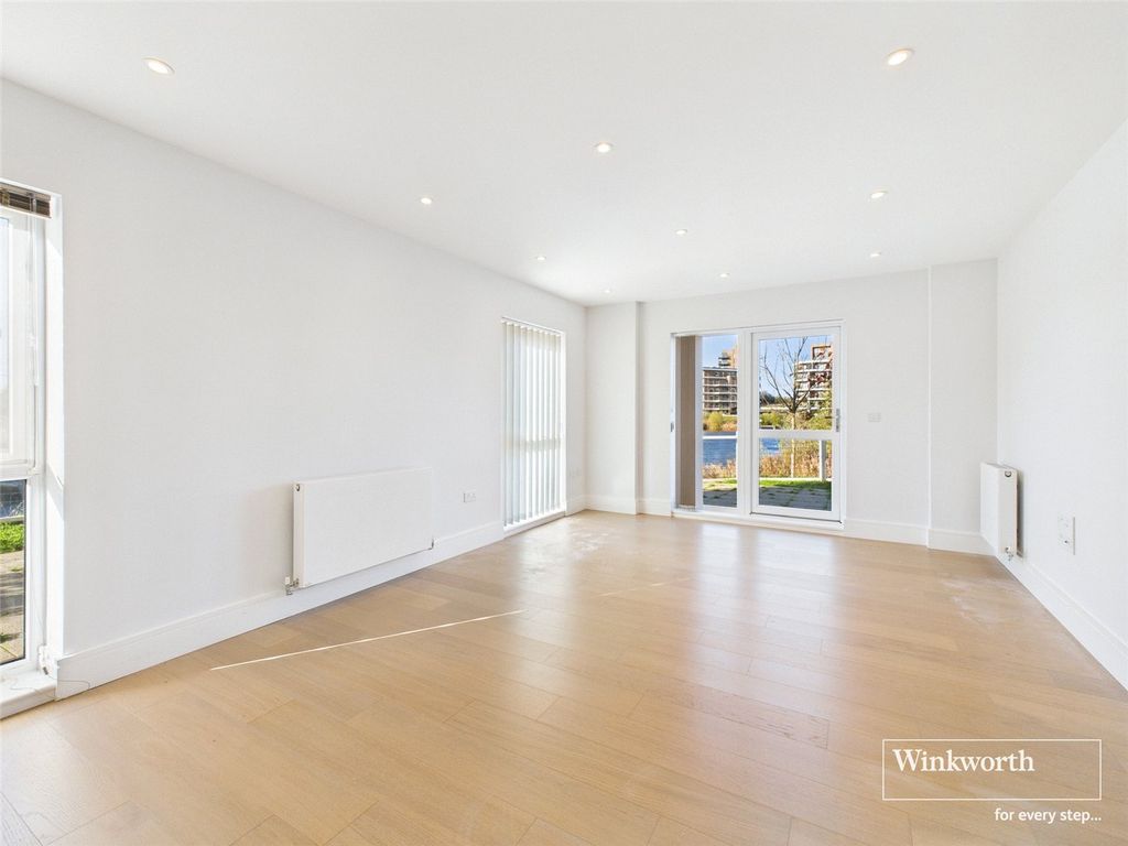 Property photo 3 of 13 Picture No. 24