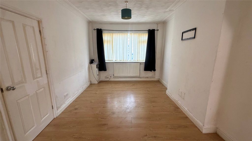 Property photo 3 of 15 Picture No. 30