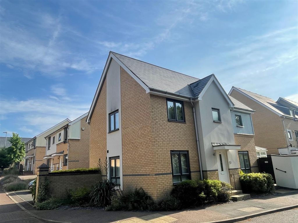 Property photo 1 of 27 Front 2