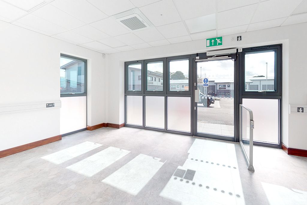 Property photo 3 of 10 Gf Reception