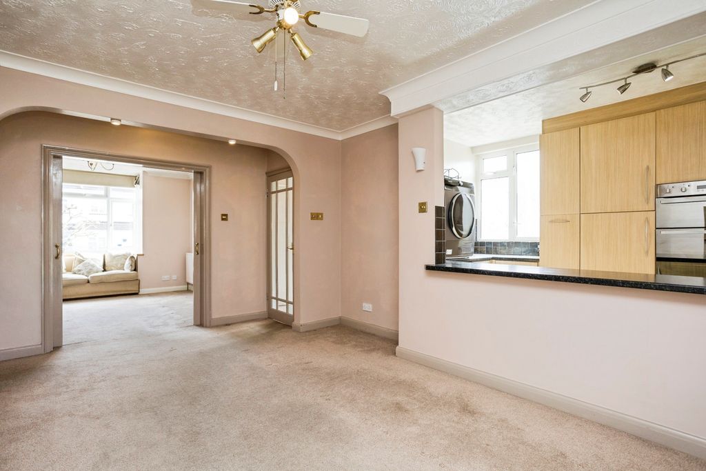 Property photo 3 of 13 Family Room 2