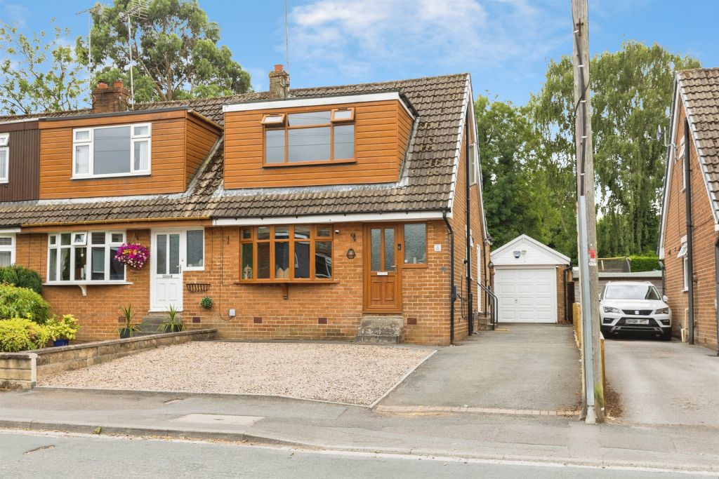 3 bed end terrace house for saleKenmore Road, Cleckheaton BD19