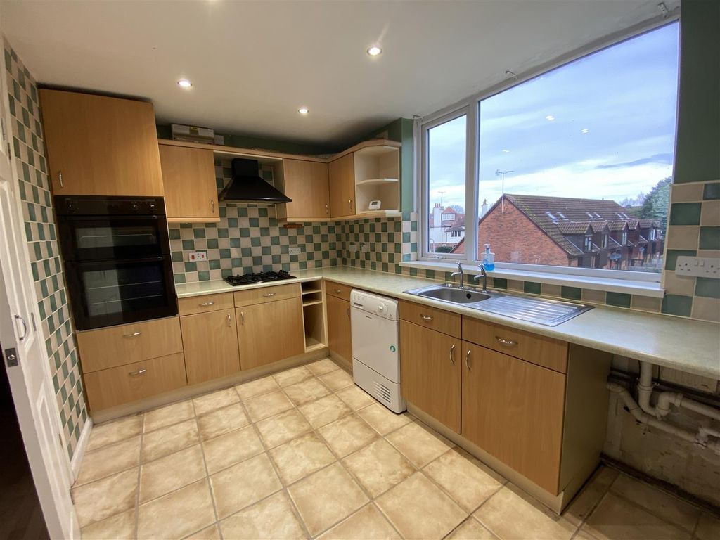 Property photo 2 of 3 Kitchen