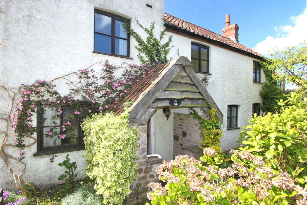 Property photo 1 of 21