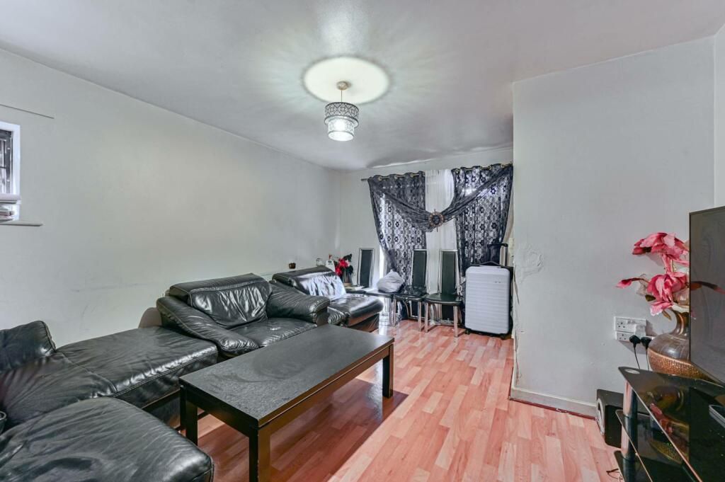 Property photo 3 of 7