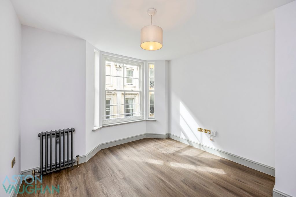 Property photo 2 of 21 5574521