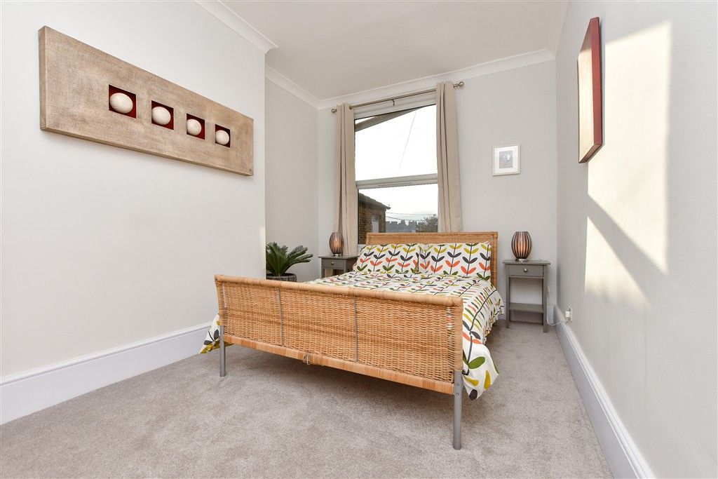 Property photo 3 of 11 Bedroom 1