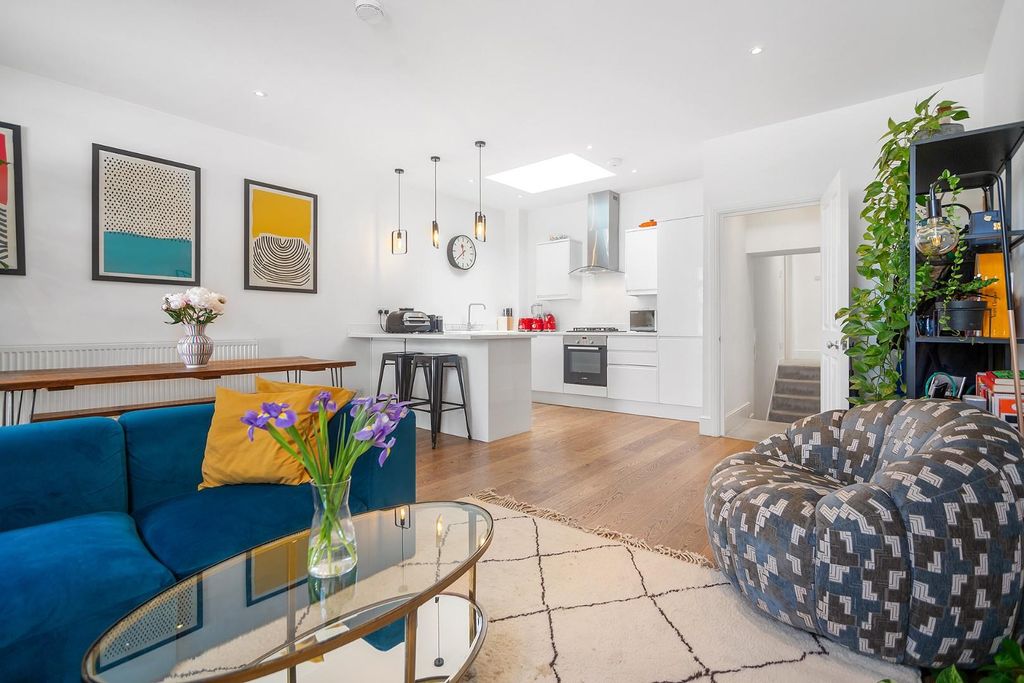 Property photo 2 of 12 Reception (2).Jpg