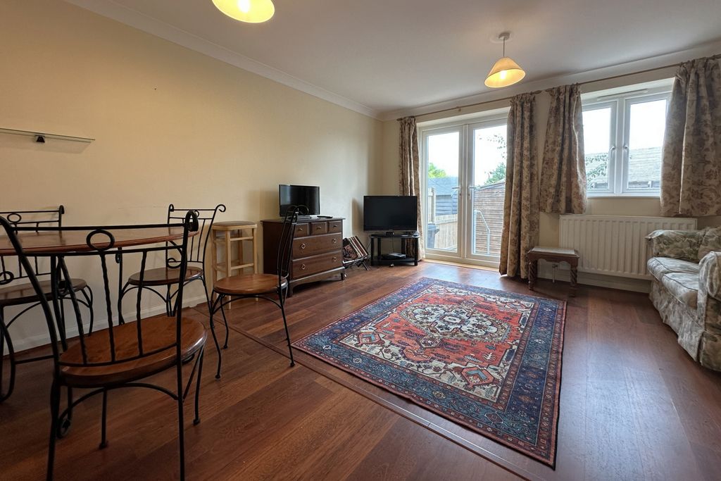 Property photo 3 of 11 Photo 7
