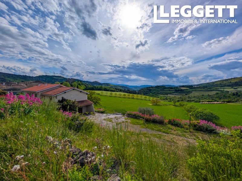 Property photo 3 of 10