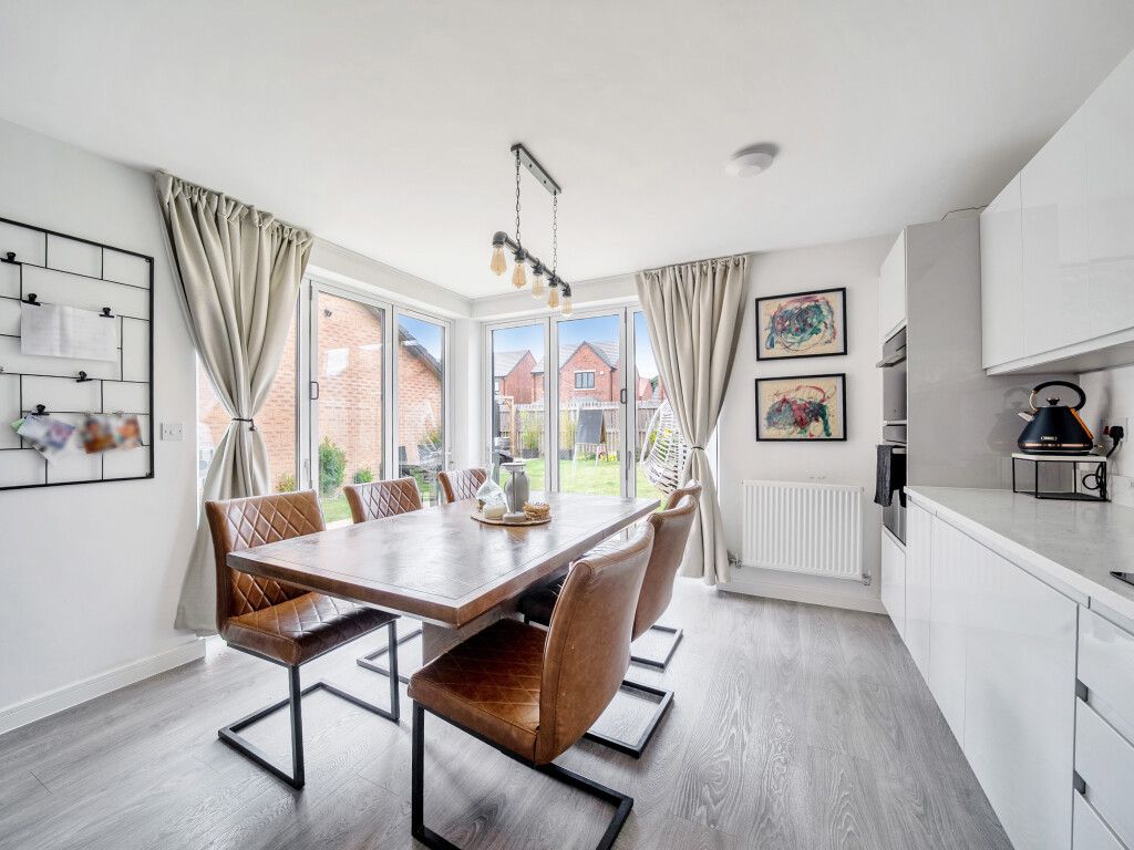 Property photo 2 of 23 1483737-12-6A4255...