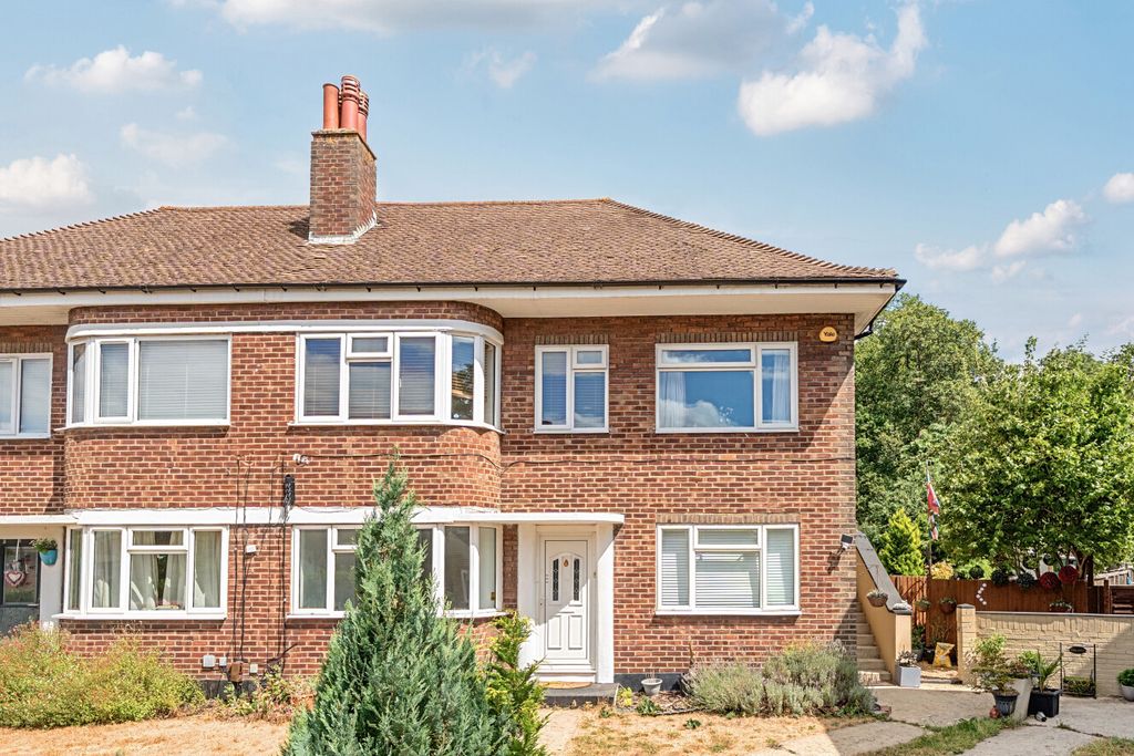 Property photo 1 of 18 1501017-4-6A74815...