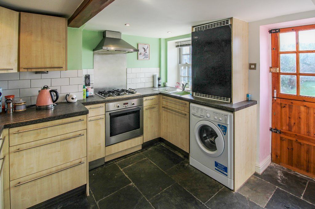 Property photo 3 of 12 Breakfast Kitchen