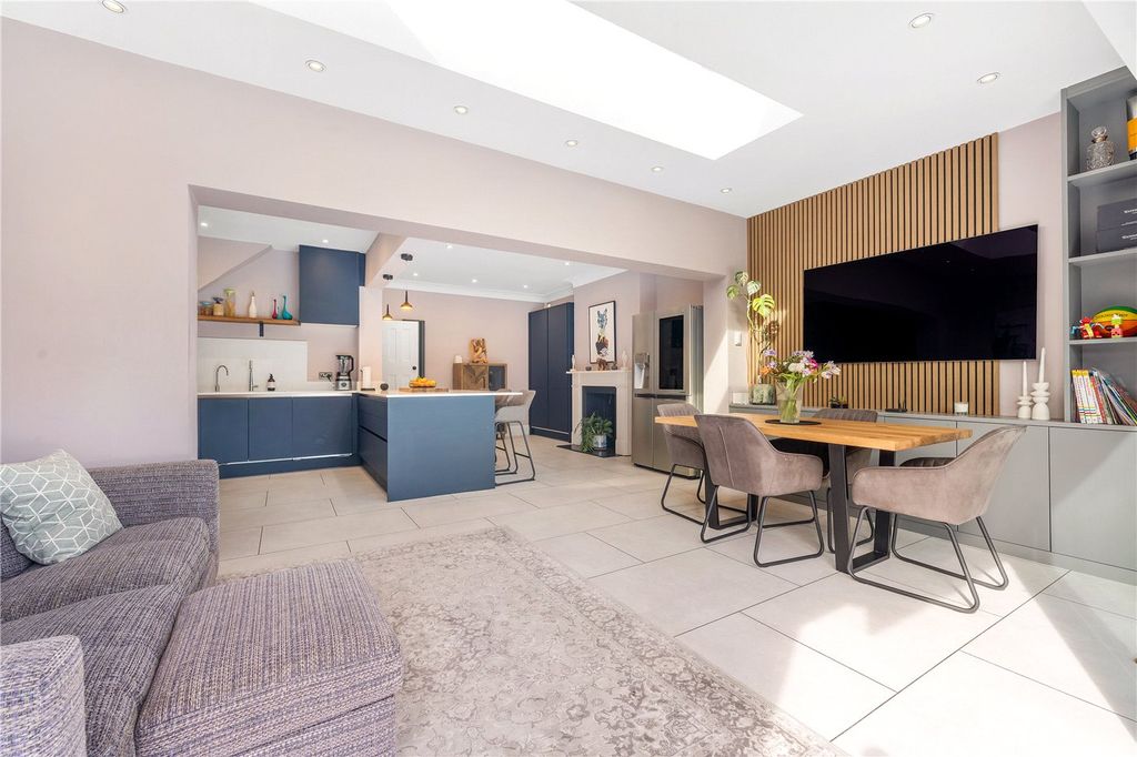 Property photo 1 of 20 Kitchen/Diner