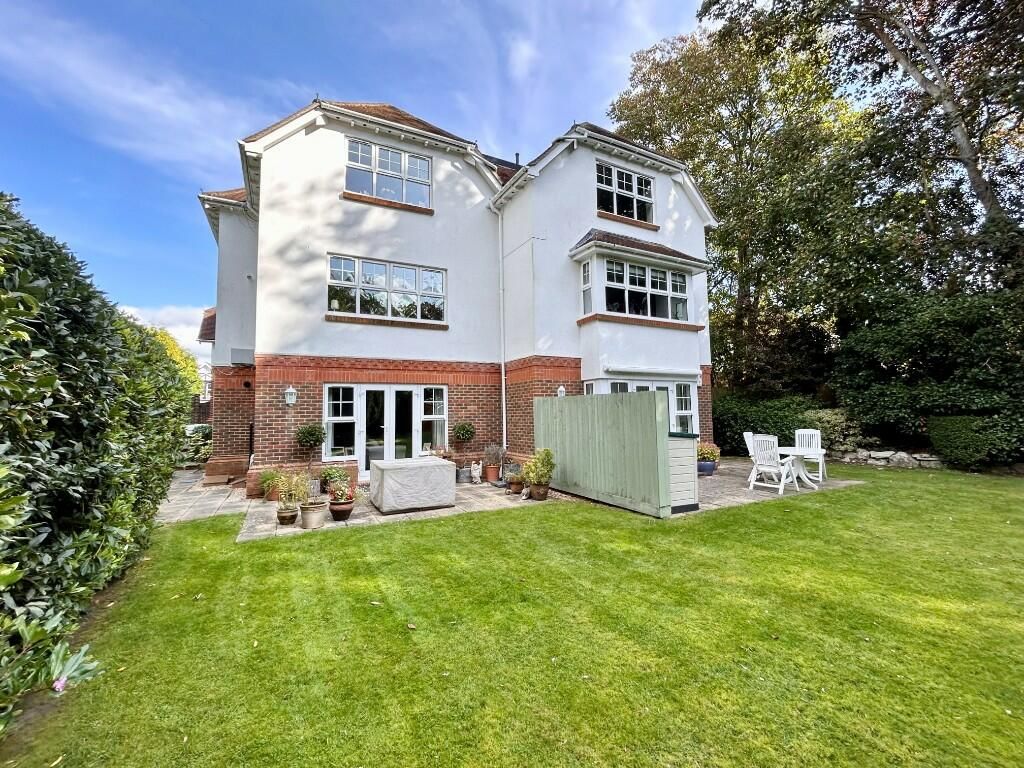 Property photo 1 of 11