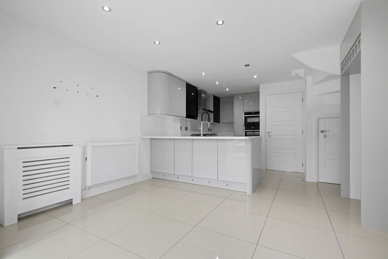 Property photo 3 of 15 Photo 13