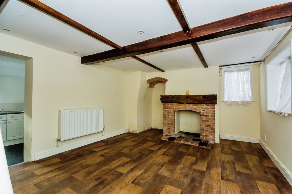 Property photo 2 of 17